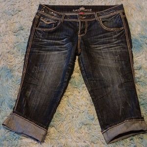 Almost famous denim cuffed capri crop pants size 15